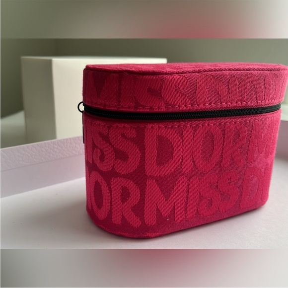 New, unused & authentic Miss Dior edition cosmetic bag. Limited edition - Picture 1 of 10
